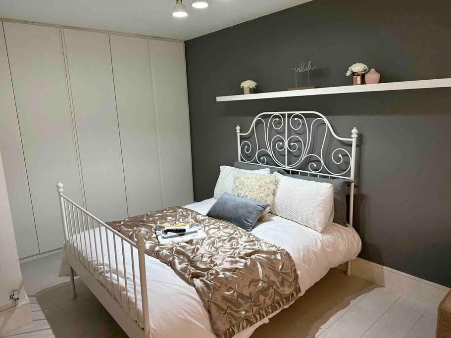 Ferienwohnung Chetwynd Paradise London Exterior foto
